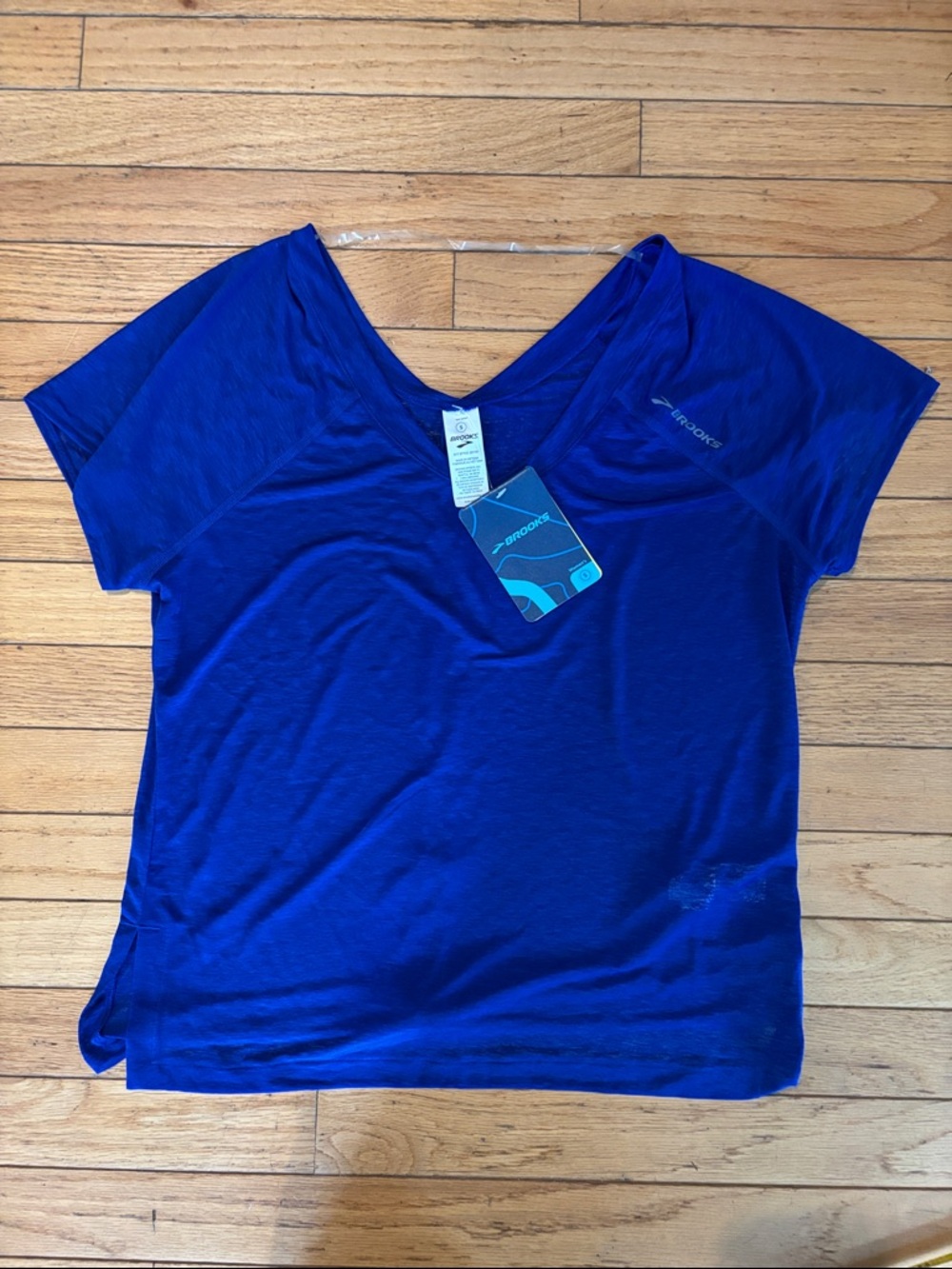 Brooks women’s ghost short sleeve running shirt size S cobalt blue scoop V neck